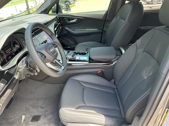 2025 Audi Q7 Vehicle Photo in HOUSTON, TX 77090