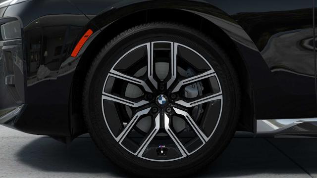 2025 BMW 740i xDrive Vehicle Photo in GRAPEVINE, TX 76051