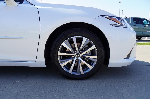 2021 Lexus ES 300h Vehicle Photo in Riverdale, UT 84405
