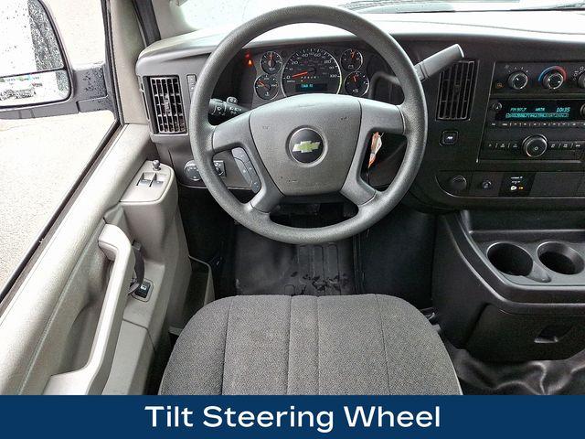 2024 Chevrolet Express Cargo 2500 Vehicle Photo in DANBURY, CT 06810-5034