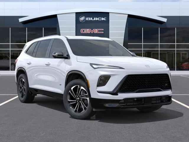 2025 Buick Enclave Vehicle Photo in GREEN BAY, WI 54303-3330