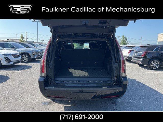 2017 Cadillac Escalade ESV Vehicle Photo in MECHANICSBURG, PA 17050-1707