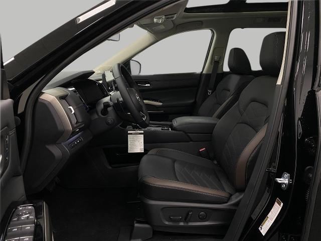 2025 Nissan Pathfinder Vehicle Photo in Appleton, WI 54913