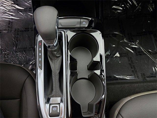 2025 Chevrolet Trax Vehicle Photo in PUYALLUP, WA 98371-4149