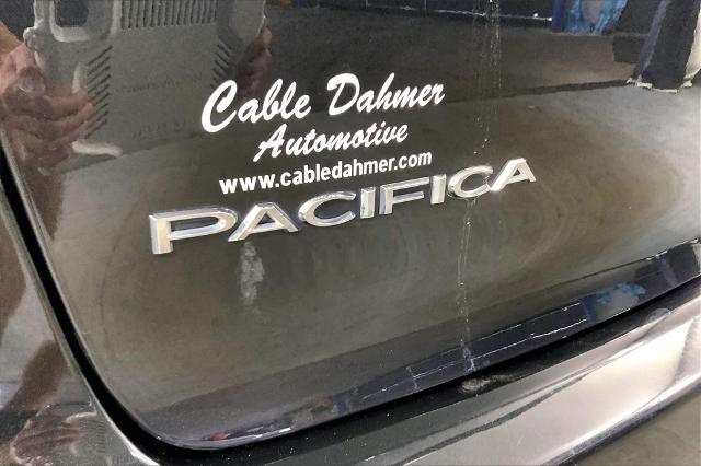 2022 Chrysler Pacifica Vehicle Photo in Lees Summit, MO 64086