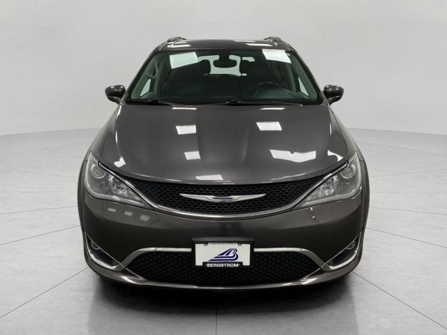 2017 Chrysler Pacifica Vehicle Photo in Appleton, WI 54913