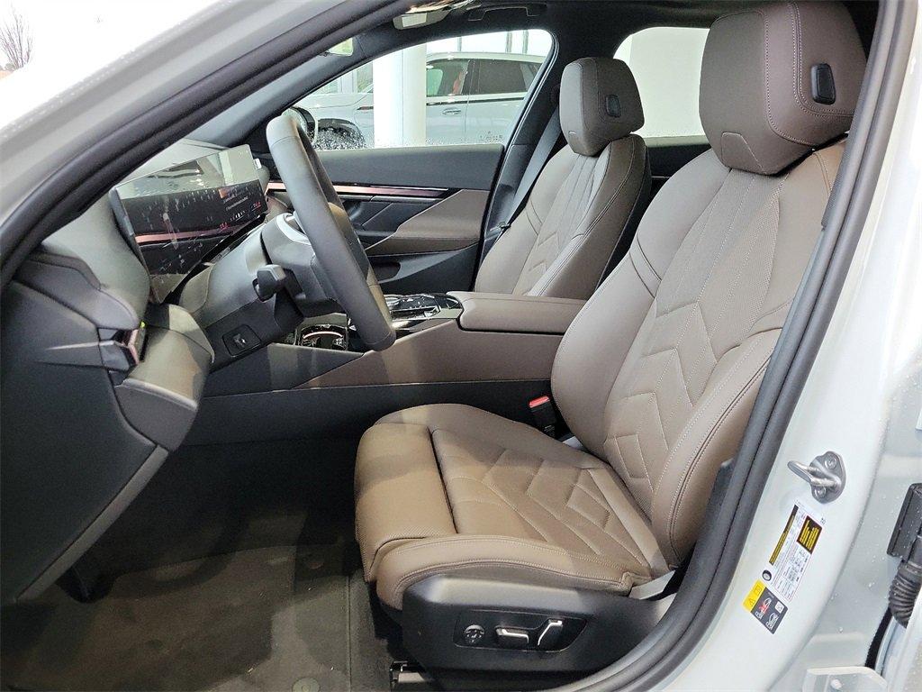 2024 BMW i5 Vehicle Photo in Muncy, PA 17756
