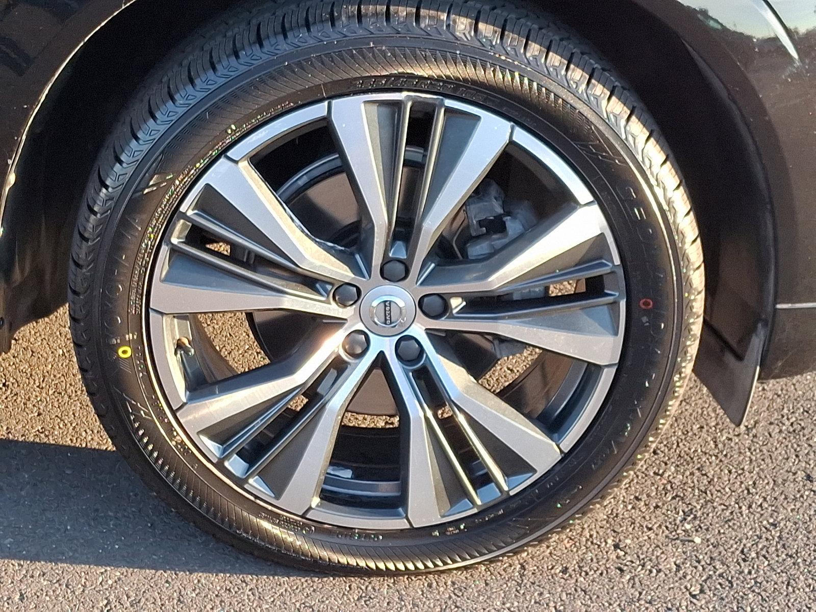 2022 Volvo XC60 Vehicle Photo in Trevose, PA 19053