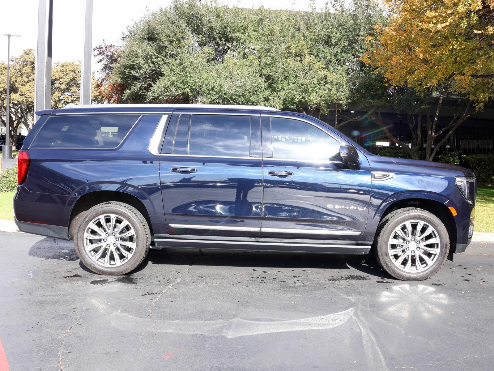 2021 GMC Yukon XL Vehicle Photo in DALLAS, TX 75209-3095