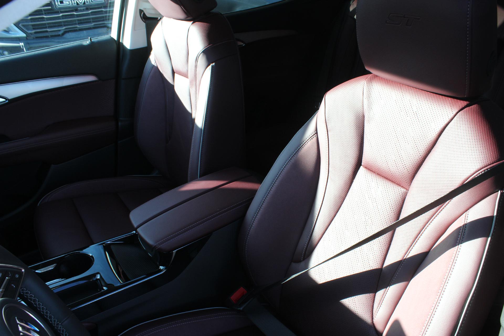 2025 Buick Envision Vehicle Photo in AURORA, CO 80012-4011
