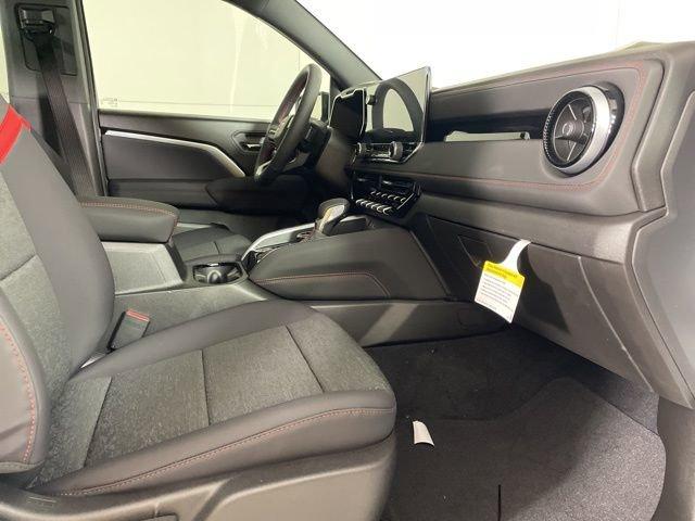 2025 Chevrolet Colorado Vehicle Photo in PHOENIX, AZ 85014-3381