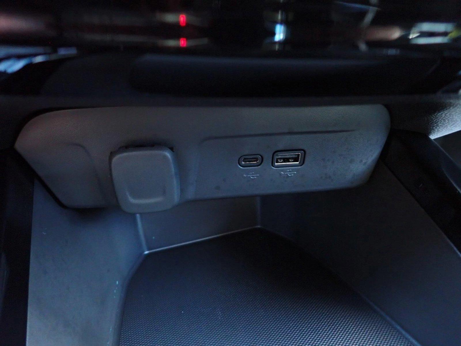 2025 Chevrolet Trax Vehicle Photo in DENVER, CO 80221-3610