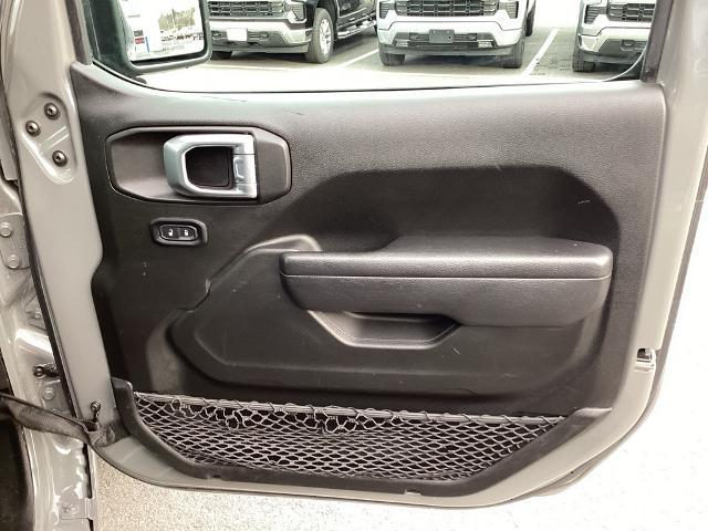 2022 Jeep Wrangler Vehicle Photo in Gardner, MA 01440