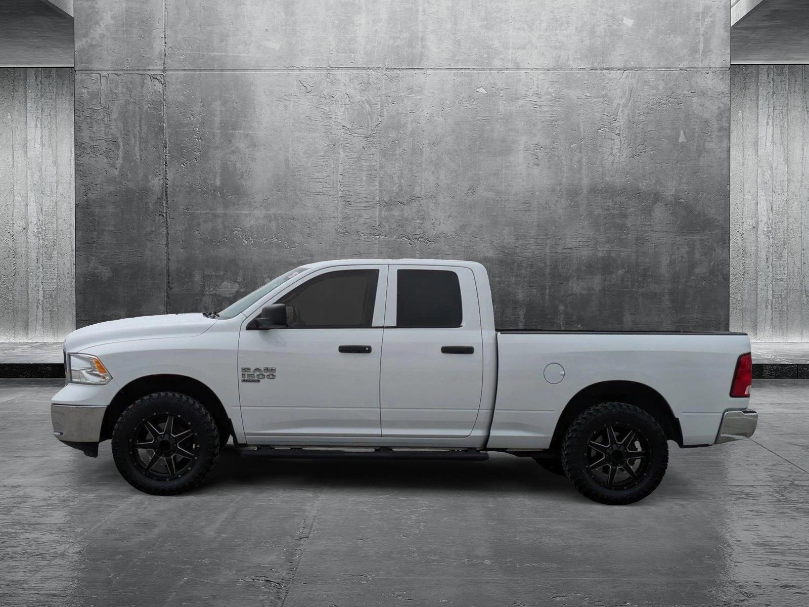 2019 Ram 1500 Classic Vehicle Photo in Corpus Christi, TX 78415