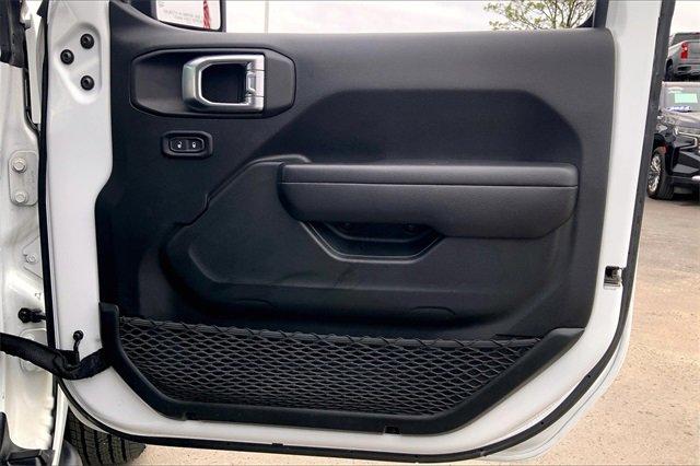2021 Jeep Wrangler Vehicle Photo in KANSAS CITY, MO 64114-4502