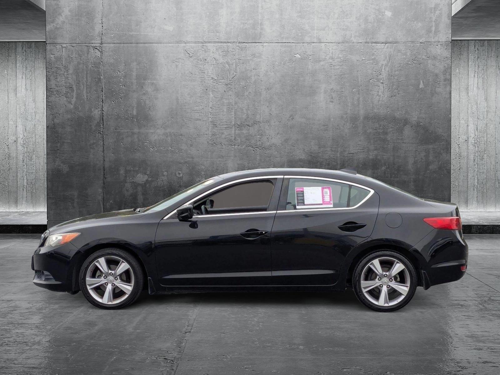 2013 Acura ILX Vehicle Photo in VALENCIA, CA 91355-1705