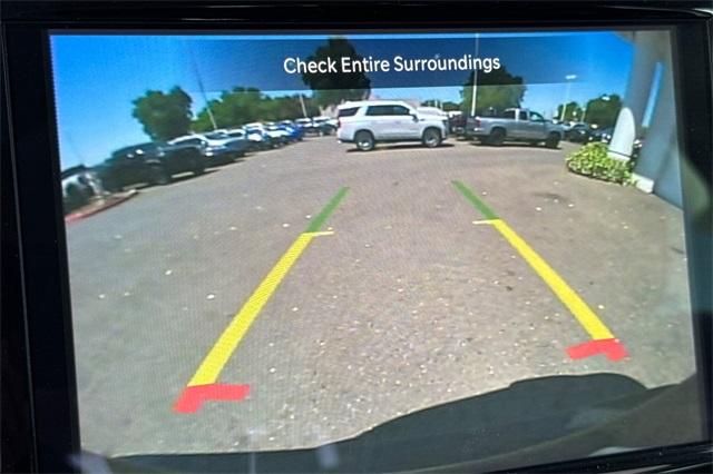 2023 Chrysler Pacifica Vehicle Photo in ELK GROVE, CA 95757-8703