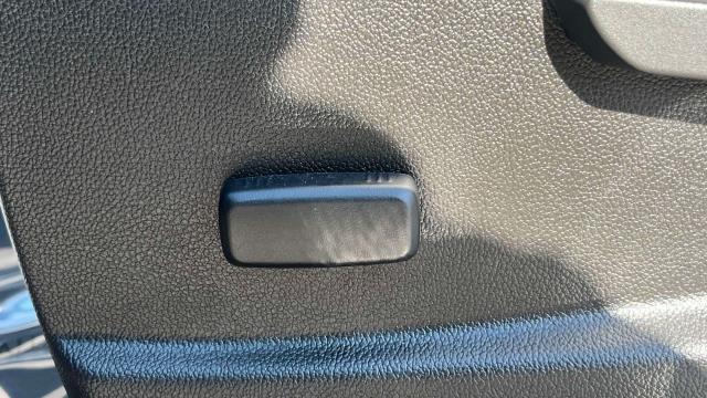 2022 Chevrolet Colorado Vehicle Photo in Roslyn, NY 11576