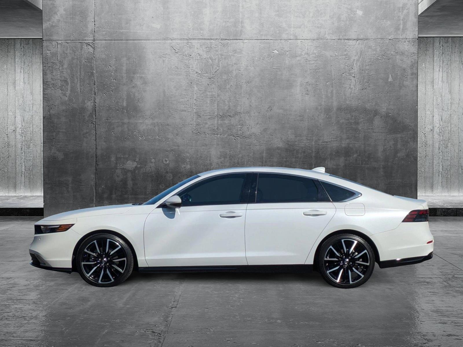 2024 Honda Accord Hybrid Vehicle Photo in Valencia, CA 91355-1794
