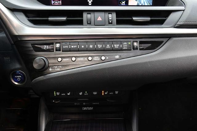 2020 Lexus ES 300h Vehicle Photo in DALLAS, TX 75235