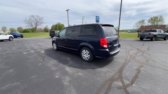 2016 Dodge Grand Caravan Vehicle Photo in TULLY, NY 13159-3159
