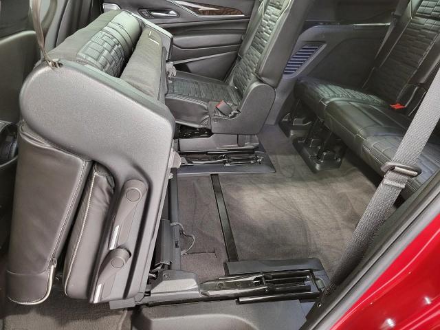 2022 Cadillac Escalade Vehicle Photo in NEENAH, WI 54956-2243