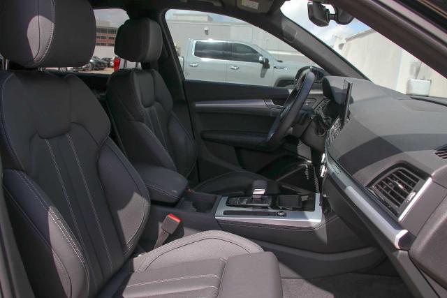 2024 Audi Q5 Vehicle Photo in SUGAR LAND, TX 77478
