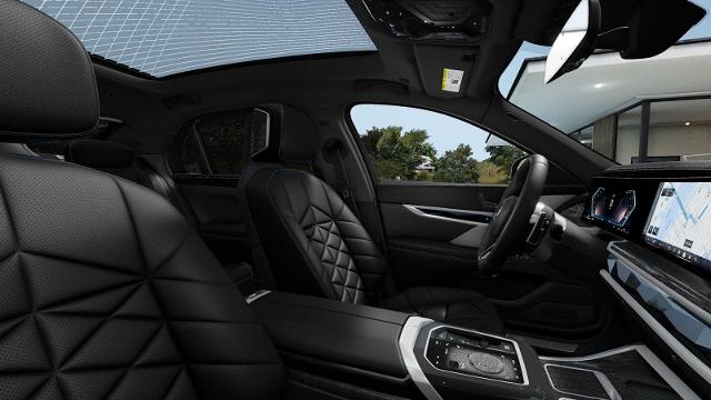 2025 BMW 740i Vehicle Photo in GRAPEVINE, TX 76051