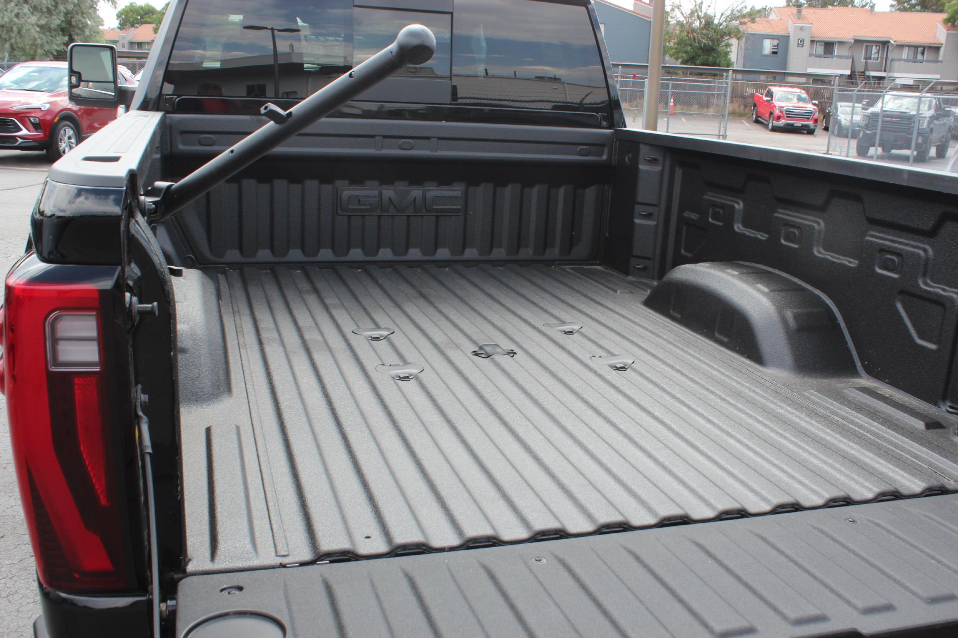 2025 GMC Sierra 2500 HD Vehicle Photo in AURORA, CO 80012-4011