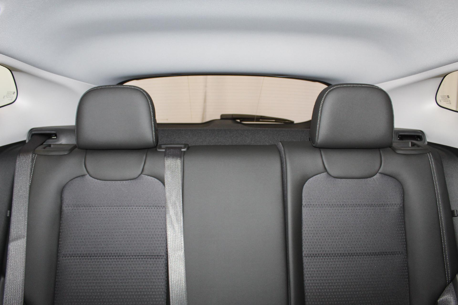 2025 Chevrolet Trax Vehicle Photo in NORTHAMPTON, MA 01060-1120