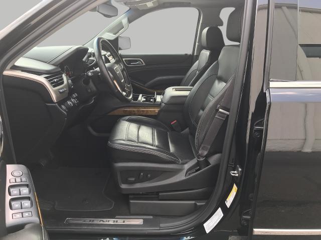 2017 GMC Yukon XL Vehicle Photo in GREEN BAY, WI 54303-3330