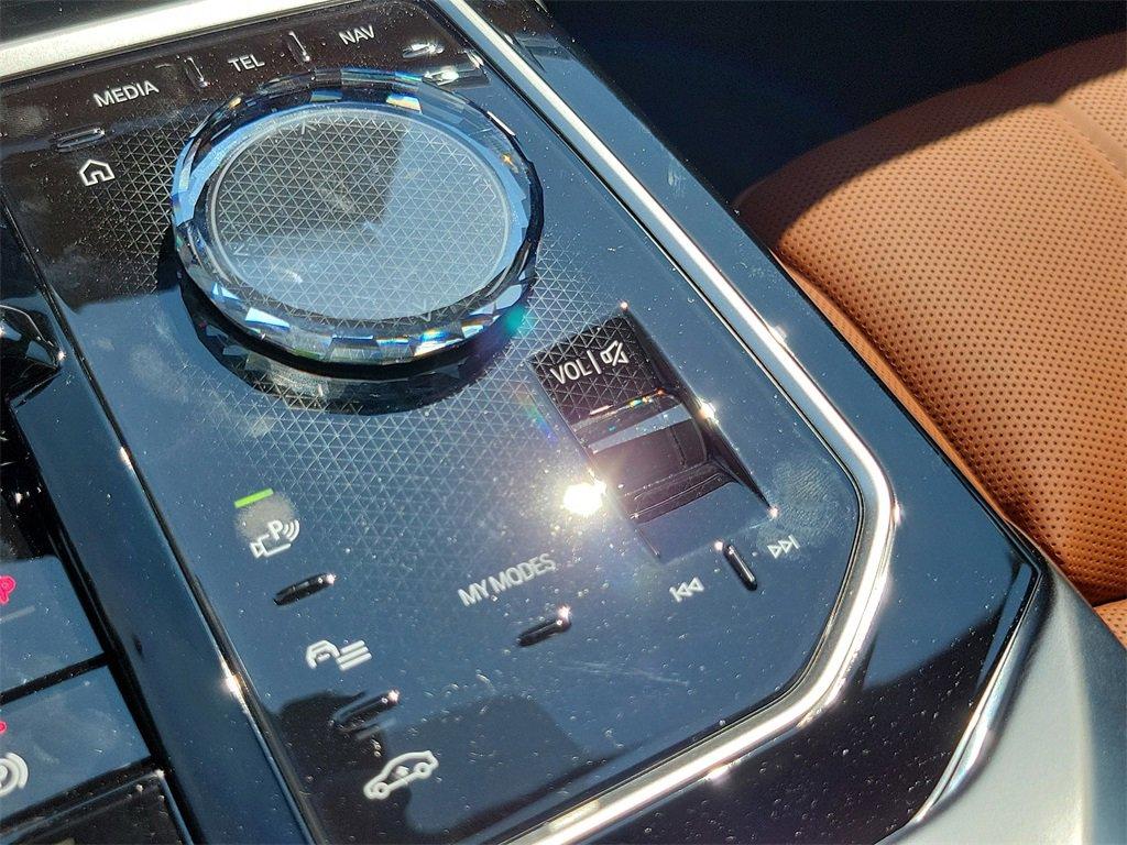 2024 BMW i7 Vehicle Photo in Muncy, PA 17756