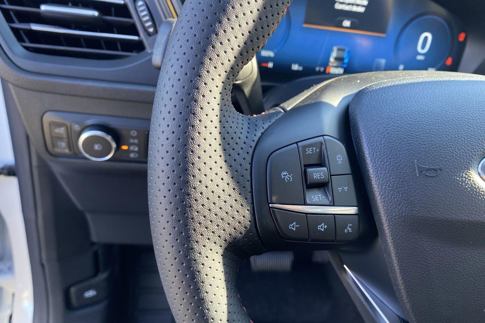 2025 Ford Escape Vehicle Photo in Belle Vernon, PA 15012