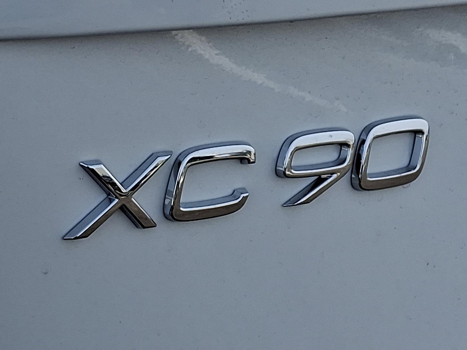 2025 Volvo XC90 Vehicle Photo in Trevose, PA 19053