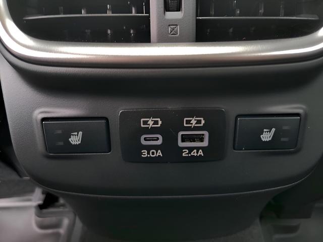 2025 Subaru Outback Vehicle Photo in Green Bay, WI 54304