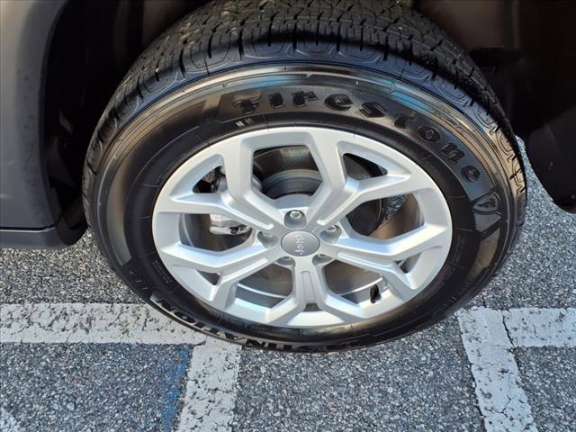 2024 Jeep Compass Vehicle Photo in EMPORIA, VA 23847-1235