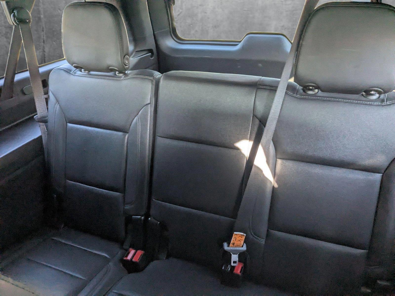 2023 Chevrolet Suburban Vehicle Photo in LONE TREE, CO 80124-2750