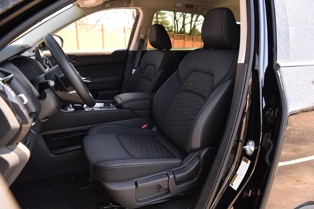 2025 Nissan Pathfinder Vehicle Photo in Ballwin, MO 63011