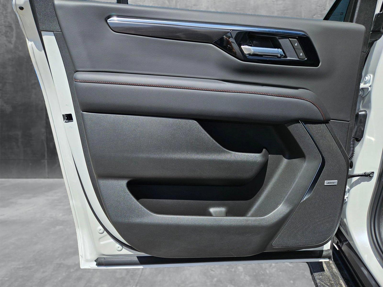 2025 Chevrolet Suburban Vehicle Photo in AUSTIN, TX 78759-4154