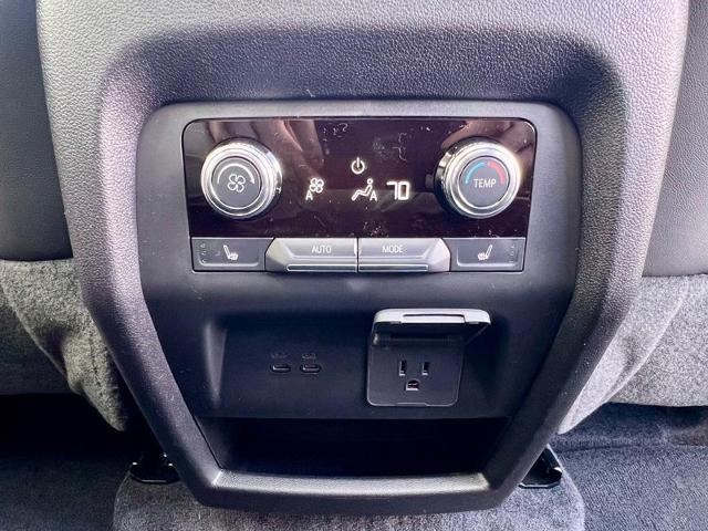 2025 GMC Acadia Vehicle Photo in EFFINGHAM, IL 62401-2832