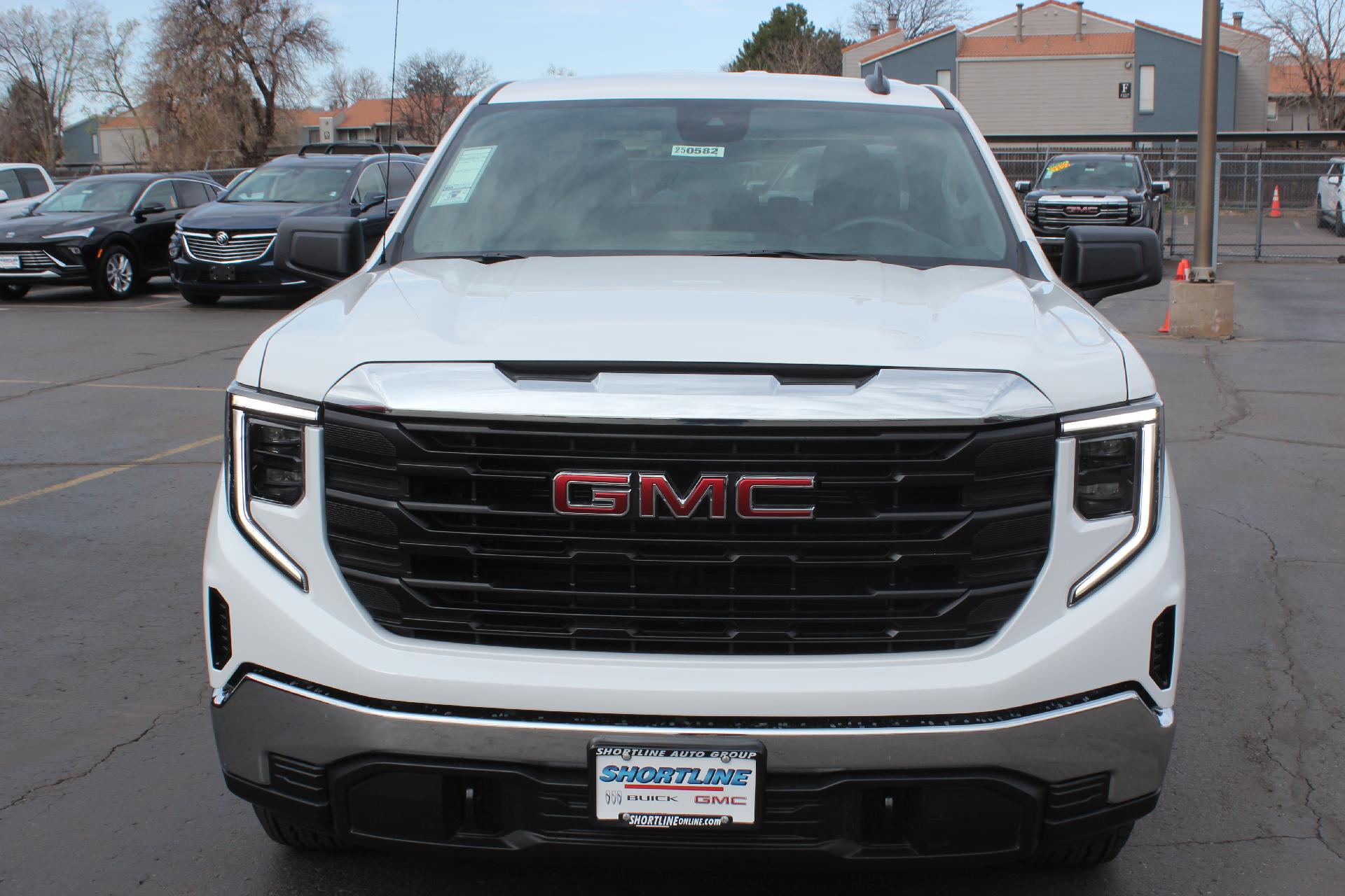 2025 GMC Sierra 1500 Vehicle Photo in AURORA, CO 80012-4011