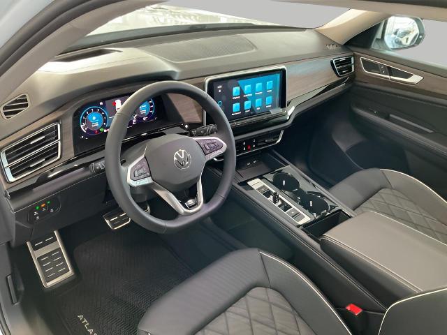 2025 Volkswagen Atlas Vehicle Photo in Oshkosh, WI 54904