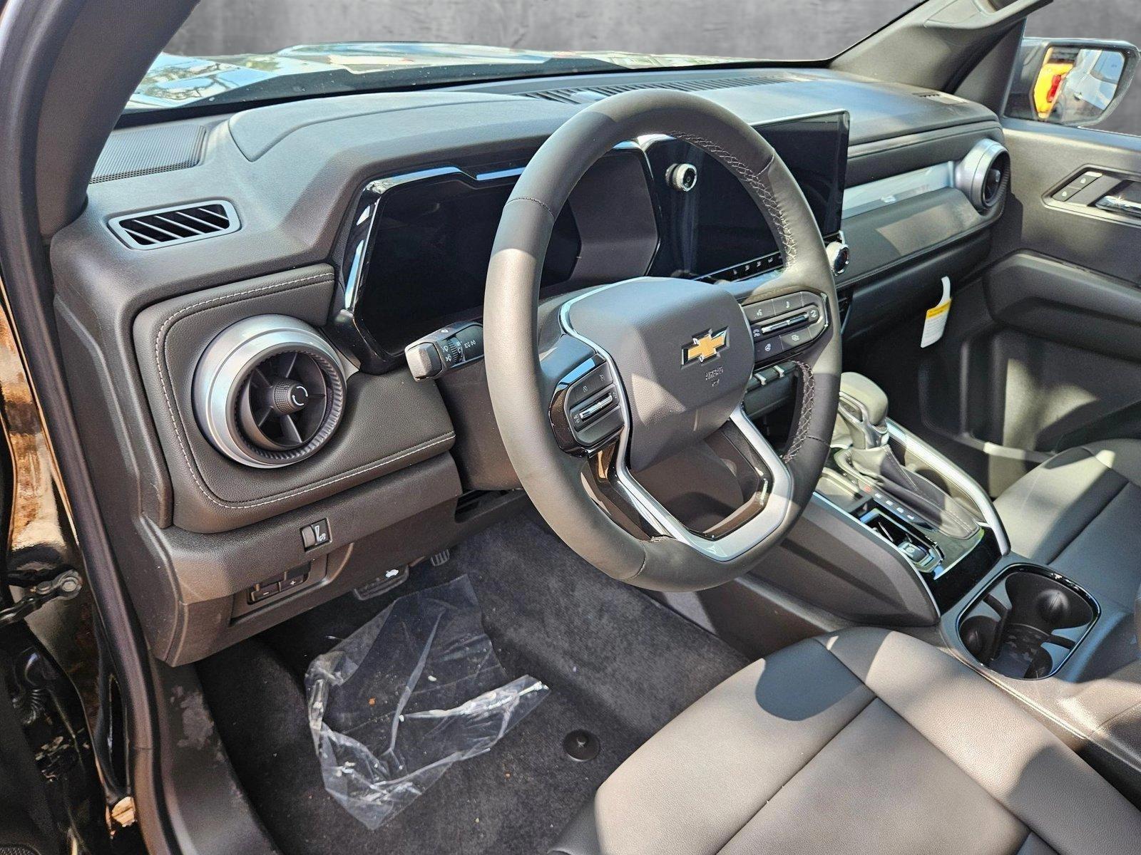 2025 Chevrolet Colorado Vehicle Photo in GREENACRES, FL 33463-3207