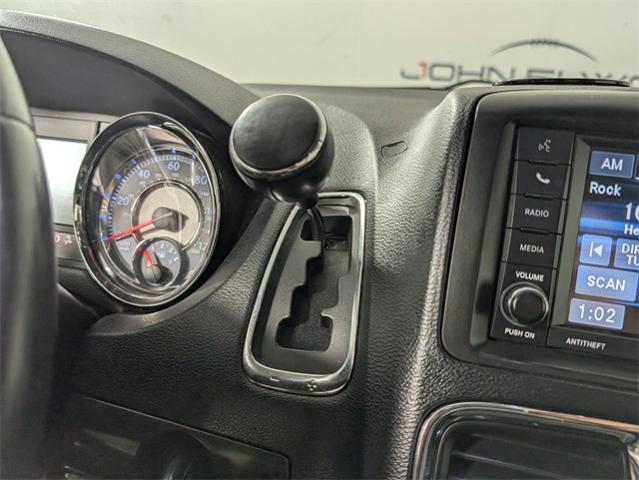 2015 Chrysler Town & Country Vehicle Photo in ENGLEWOOD, CO 80113-6708