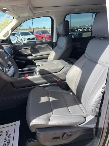 2025 Ford Expedition Max Vehicle Photo in Winslow, AZ 86047-2439