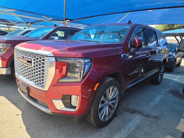 2023 GMC Yukon XL Vehicle Photo in DENTON, TX 76210-9321