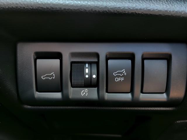 2025 Subaru Outback Vehicle Photo in Green Bay, WI 54304