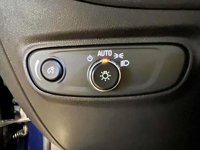 2022 Chevrolet Equinox Vehicle Photo in Roslyn, NY 11576