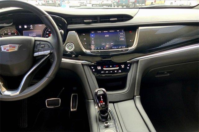 2023 Cadillac XT6 Vehicle Photo in TOPEKA, KS 66609-0000