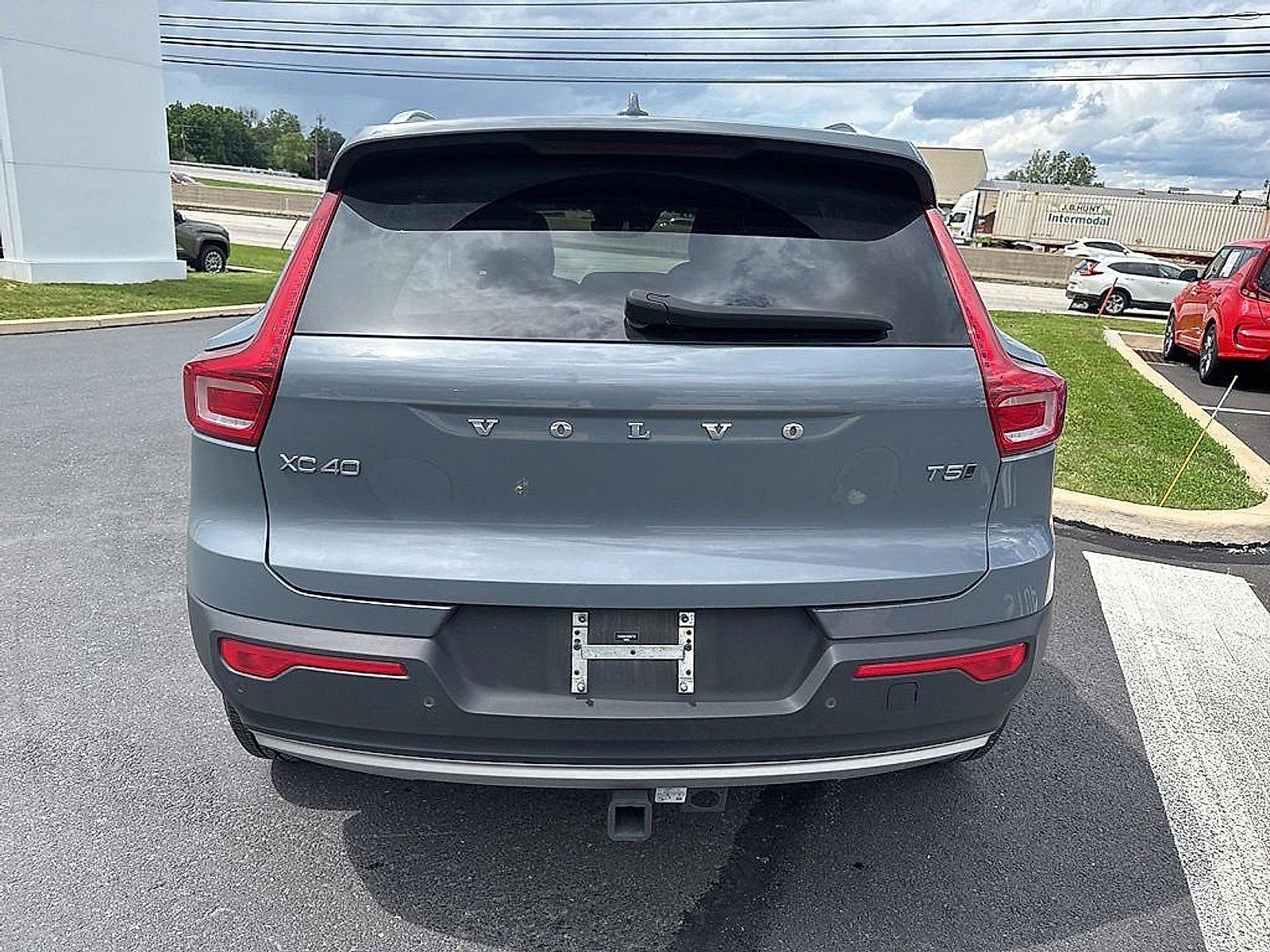 2021 Volvo XC40 Vehicle Photo in Harrisburg, PA 17111